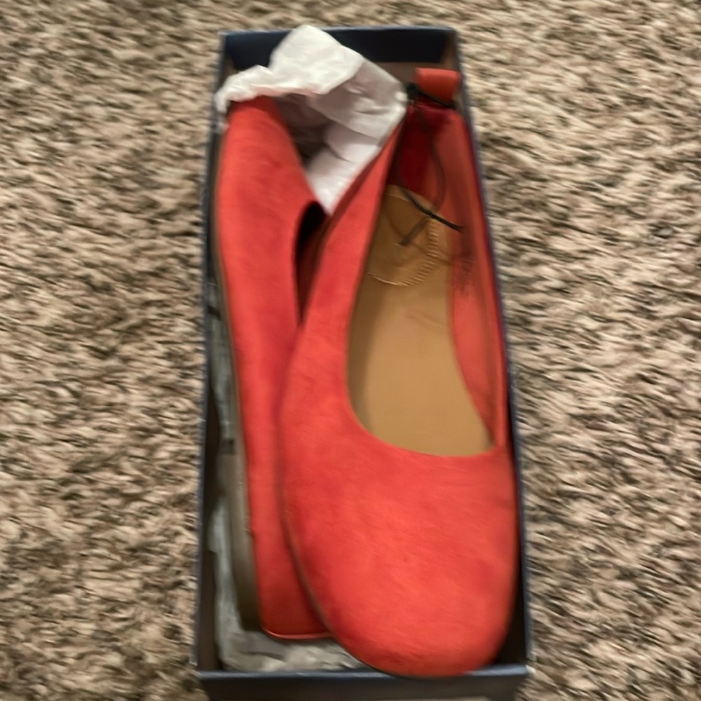 Universal Thread Blanca Flats Solid Rust Orange Memory Foam New In Box Size 7